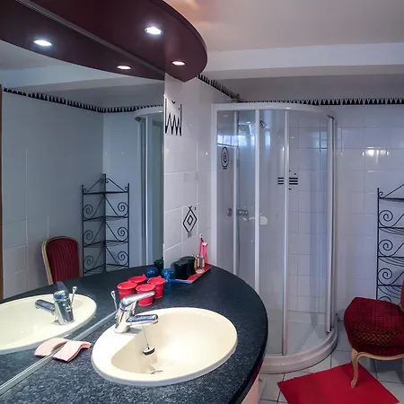 Chez Louis Revel-Tourdan